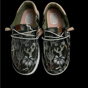 Hey Dudes Womens Wendy Size 8 Funk Garden Soirée Olive Green Light Pink